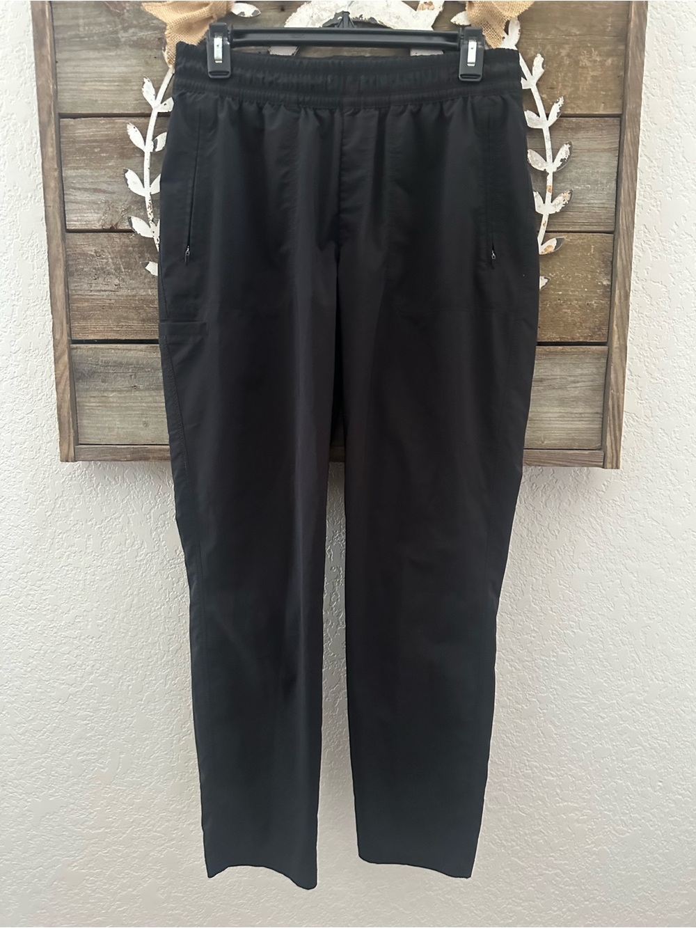 North Face Black Stretch Performance Jogger Hiking Pants size M FLAW